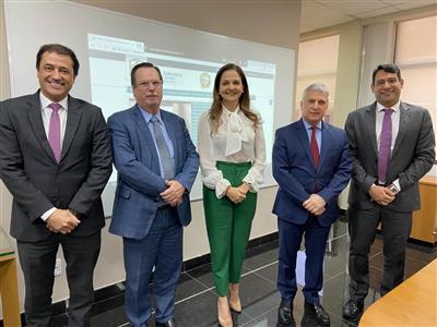 Foto da Notícia: Diretoria da OAB-MT se reúne com CNJ e apresenta pautas discutidas no Colégio de Presidentes