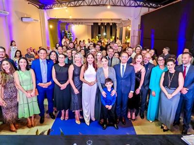 Foto da Notícia: Gisela Cardoso empossa a presidente Jessyca Nagano e diretoria na 29ª Subseção da OAB-MT