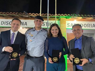 Foto da Notícia: Gisela Cardoso recebe homenagem da Escola de Formação da Polícia Militar