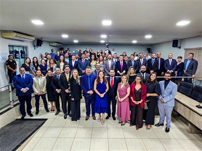 Foto da Notícia: Gisela Cardoso dá posse ao presidente Anatoly Hodniuk para segundo mandato à frente da 7ª Subseção da OAB-MT