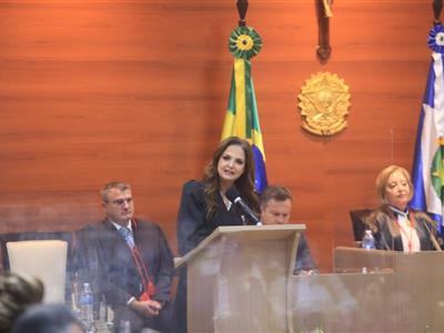 Foto da Notícia: Gisela Cardoso participa da solenidade de posse da nova diretoria do TJ