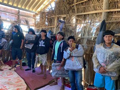 Foto da Notícia: Xavantes recebem cobertores arrecadados pela OAB-MT