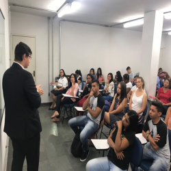 Palestra na Semana Acadêmica da FCR