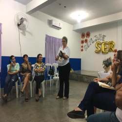 Voluntários do Reflorescer participam de capacitação