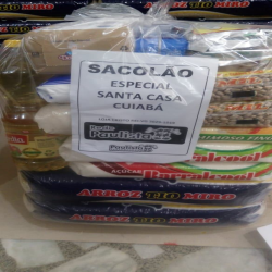 Cestas-básicas doadas por supermercados ao SOS Funcionários da Santa Casa
