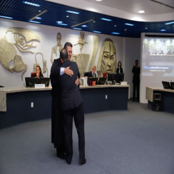 Presidente da OAB-MT recebe comenda do TRT - Fotografo: Alessandro Cassemiro/TRT-MT