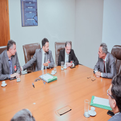 Reunião sobre as obras do Fórum de Lucas do Rio Verde