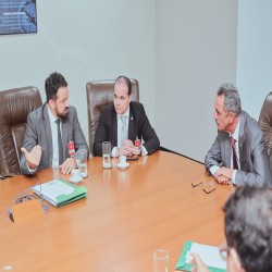 Reunião sobre as obras do Fórum de Lucas do Rio Verde