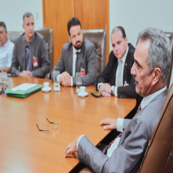 Reunião sobre as obras do Fórum de Lucas do Rio Verde