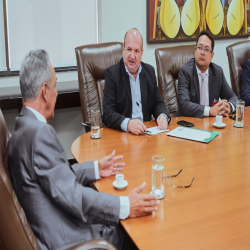 Reunião sobre as obras do Fórum de Lucas do Rio Verde