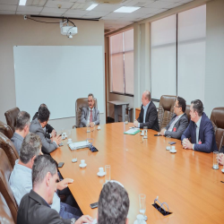 Reunião sobre as obras do Fórum de Lucas do Rio Verde