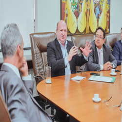 Reunião sobre as obras do Fórum de Lucas do Rio Verde