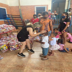 Campanha Natal Solidário - Faça uma Criança Feliz