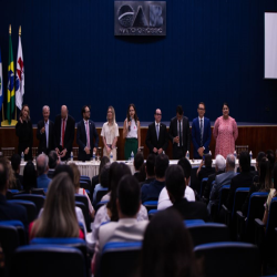 14/10 - Homenagem aos professores, OAB-MT entrega moções de aplausos a docentes do Direito