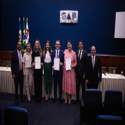 14/10 - Homenagem aos professores, OAB-MT entrega moções de aplausos a docentes do Direito