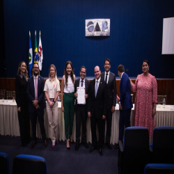 14/10 - Homenagem aos professores, OAB-MT entrega moções de aplausos a docentes do Direito