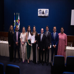 14/10 - Homenagem aos professores, OAB-MT entrega moções de aplausos a docentes do Direito