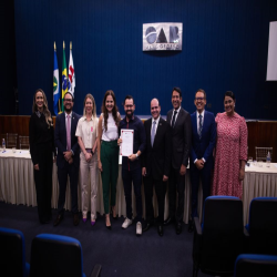 14/10 - Homenagem aos professores, OAB-MT entrega moções de aplausos a docentes do Direito