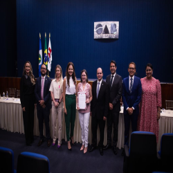 14/10 - Homenagem aos professores, OAB-MT entrega moções de aplausos a docentes do Direito