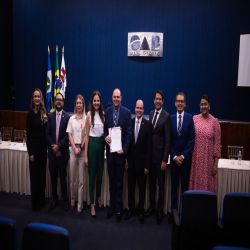 14/10 - Homenagem aos professores, OAB-MT entrega moções de aplausos a docentes do Direito