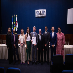 14/10 - Homenagem aos professores, OAB-MT entrega moções de aplausos a docentes do Direito