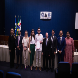 14/10 - Homenagem aos professores, OAB-MT entrega moções de aplausos a docentes do Direito