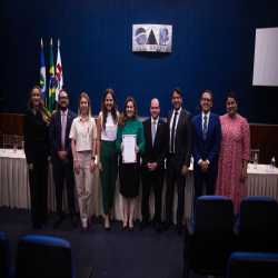 14/10 - Homenagem aos professores, OAB-MT entrega moções de aplausos a docentes do Direito