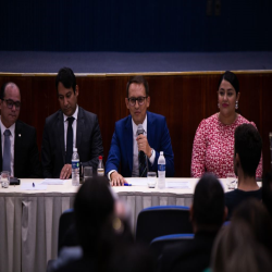 14/10 - Homenagem aos professores, OAB-MT entrega moções de aplausos a docentes do Direito