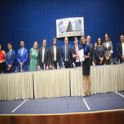 07/02 - OAB faz entrega de Certidões para estagiários e advogados  - Fotografo: Fernando Rodrigues