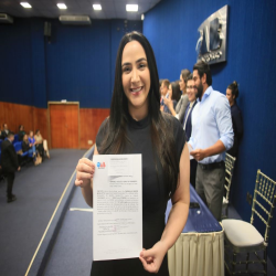 07/02 - OAB faz entrega de Certidões para estagiários e advogados  - Fotografo: Fernando Rodrigues