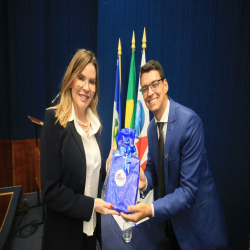 07/02 - OAB faz entrega de Certidões para estagiários e advogados  - Fotografo: Fernando Rodrigues