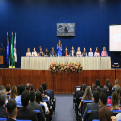 03/03 - OAB-MT entrega certidões para estagiários e novos profissionais - Fotografo: Fernando Rodrigues