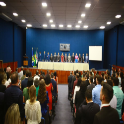 11/04 - OAB-MT entrega certidões para estagiários e novos advogados - Fotografo: Fernando Rodrigues