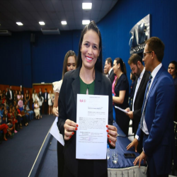 11/04 - OAB-MT entrega certidões para estagiários e novos advogados - Fotografo: Fernando Rodrigues