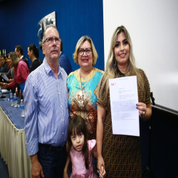 11/04 - OAB-MT entrega certidões para estagiários e novos advogados - Fotografo: Fernando Rodrigues