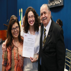 OAB-MT entrega certidões para advogados e estagiários - 01/08 - Fotografo: Fernando Rodrigues