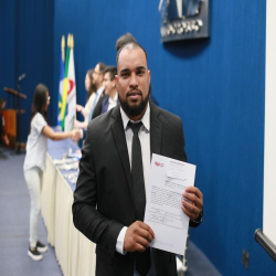 Novos advogados e estagiários recebem certidões na OAB-MT - 05/09 - Fotografo: Fernando Rodrigues