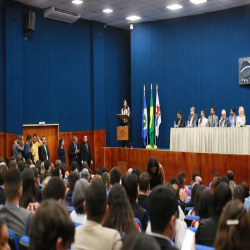 Novos advogados e estagiários recebem certidões na OAB-MT - 05/09 - Fotografo: Fernando Rodrigues