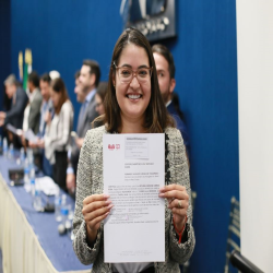 Novos advogados e estagiários recebem certidões na OAB-MT - 05/09 - Fotografo: Fernando Rodrigues