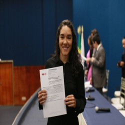 03-10 - OAB-MT faz entrega de certidões para novos advogados e estagiários - Fotografo: Fernando Rodrigues