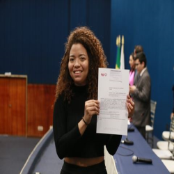 03-10 - OAB-MT faz entrega de certidões para novos advogados e estagiários - Fotografo: Fernando Rodrigues