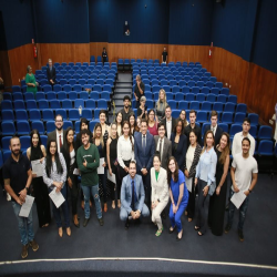 07-10 - Novos advogados e estagiários recebem certidões na OAB-MT - Fotografo: Fernando Rodrigues