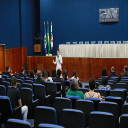 07-10 - Novos advogados e estagiários recebem certidões na OAB-MT - Fotografo: Fernando Rodrigues