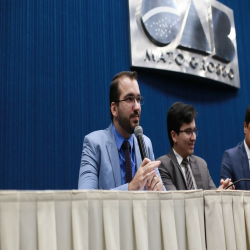 07-10 - Novos advogados e estagiários recebem certidões na OAB-MT - Fotografo: Fernando Rodrigues