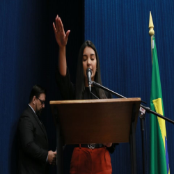 07-10 - Novos advogados e estagiários recebem certidões na OAB-MT - Fotografo: Fernando Rodrigues