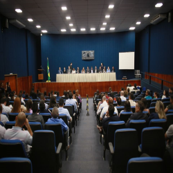 07-10 - Novos advogados e estagiários recebem certidões na OAB-MT - Fotografo: Fernando Rodrigues