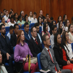 07-10 - Novos advogados e estagiários recebem certidões na OAB-MT - Fotografo: Fernando Rodrigues