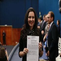 07-10 - Novos advogados e estagiários recebem certidões na OAB-MT - Fotografo: Fernando Rodrigues