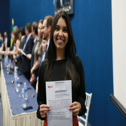 07-10 - Novos advogados e estagiários recebem certidões na OAB-MT - Fotografo: Fernando Rodrigues