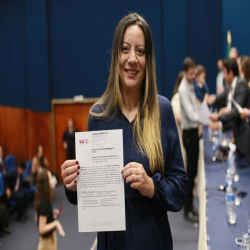 07-10 - Novos advogados e estagiários recebem certidões na OAB-MT - Fotografo: Fernando Rodrigues